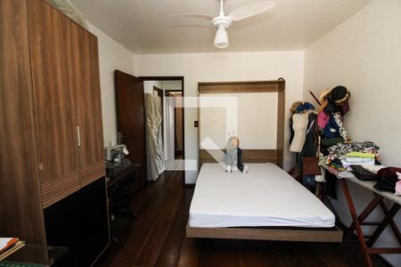 Casa à venda com 250m², 4 quartos e 2 vagasQuarto 2