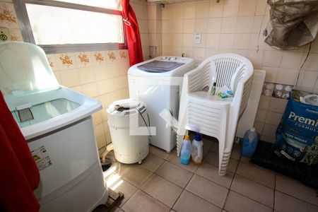 Casa à venda com 250m², 4 quartos e 2 vagasÁrea de Serviço