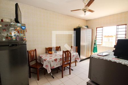 Casa à venda com 250m², 4 quartos e 2 vagasCozinha