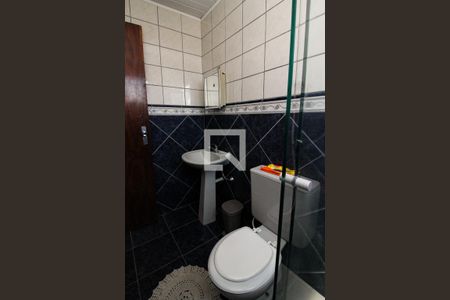 Casa à venda com 250m², 4 quartos e 2 vagasBanheiro 2