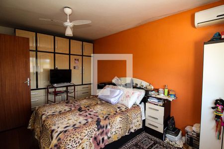 Casa à venda com 250m², 4 quartos e 2 vagasQuarto Suíte