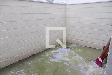 Área externa de apartamento à venda com 2 quartos, 40m² em Santos Dumont, São Leopoldo