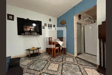 Casa à venda com 177m², 4 quartos e 2 vagas Casa à venda com 177m², 4 quartos e 2 vagasSala Edícula