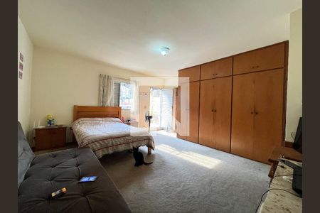 Suite de casa à venda com 4 quartos, 177m² em Jardim Lourdes, São Paulo