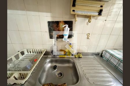 Casa à venda com 177m², 4 quartos e 2 vagas Casa à venda com 177m², 4 quartos e 2 vagasCozinha