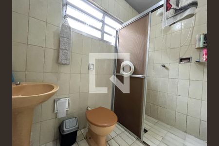 Casa à venda com 177m², 4 quartos e 2 vagas Casa à venda com 177m², 4 quartos e 2 vagasBanheiro Social