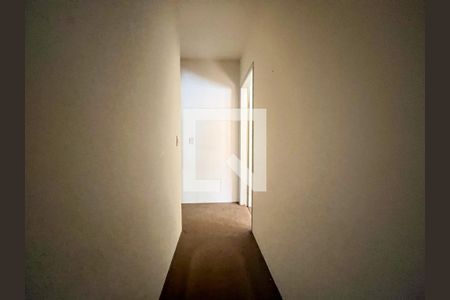 Corredor de casa à venda com 4 quartos, 177m² em Jardim Lourdes, São Paulo