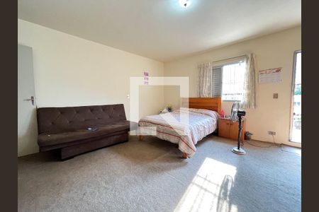 Suite de casa à venda com 4 quartos, 177m² em Jardim Lourdes, São Paulo