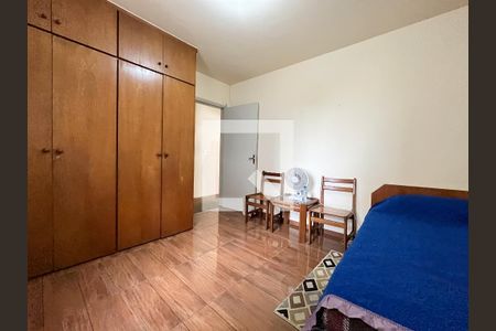 Casa à venda com 177m², 4 quartos e 2 vagas Casa à venda com 177m², 4 quartos e 2 vagasQuarto 2