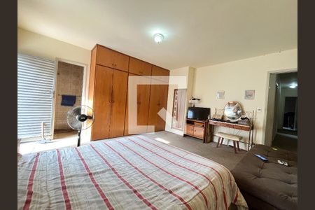 Suite de casa à venda com 4 quartos, 177m² em Jardim Lourdes, São Paulo