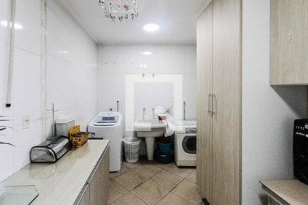 Casa à venda com 145m², 4 quartos e 2 vagasÁrea de Serviço