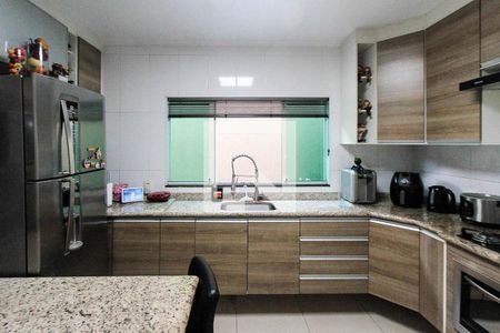 Casa à venda com 145m², 4 quartos e 2 vagasCozinha