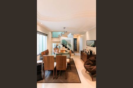 Casa à venda com 145m², 4 quartos e 2 vagasSala de jantar