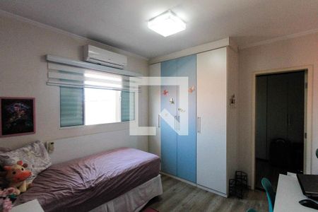 Casa à venda com 145m², 4 quartos e 2 vagasSuite 03