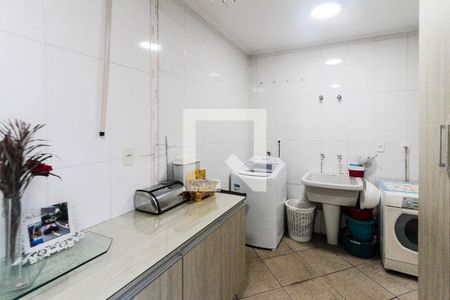 Casa à venda com 145m², 4 quartos e 2 vagasÁrea de Serviço