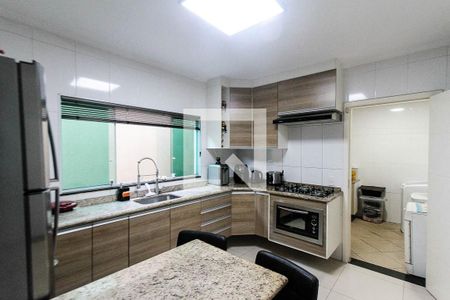 Casa à venda com 145m², 4 quartos e 2 vagasCozinha
