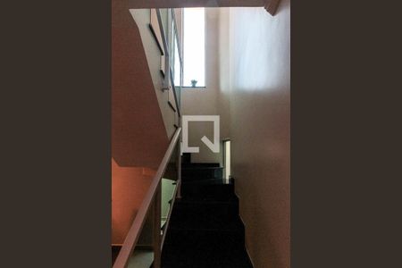 Casa à venda com 145m², 4 quartos e 2 vagasescada