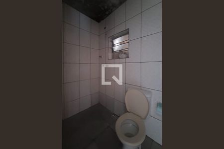 Casa à venda com 140m², 2 quartos e 2 vagas Casa à venda com 140m², 2 quartos e 2 vagasBanheiro