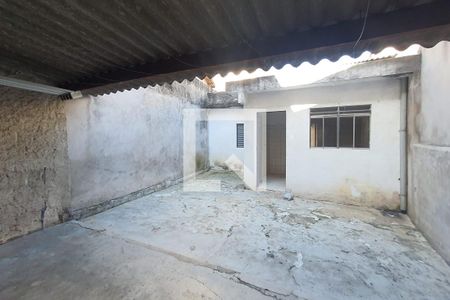 Casa à venda com 140m², 2 quartos e 2 vagas Casa à venda com 140m², 2 quartos e 2 vagasQuintal