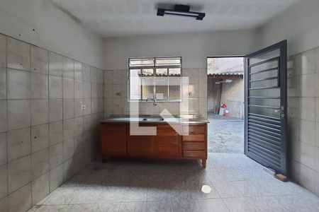 Casa à venda com 140m², 2 quartos e 2 vagas Casa à venda com 140m², 2 quartos e 2 vagasBanheiro