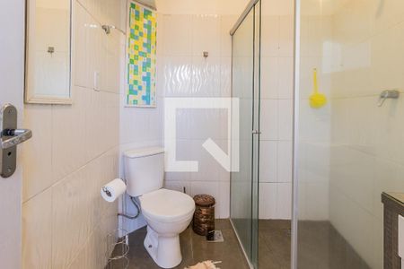 Banheiro de apartamento à venda com 1 quarto, 56m² em São João, Porto Alegre