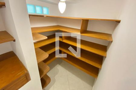 Closet de apartamento para alugar com 1 quarto, 65m² em Copacabana, Rio de Janeiro