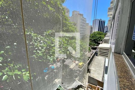 Vista - Sala de apartamento à venda com 3 quartos, 79m² em Copacabana, Rio de Janeiro