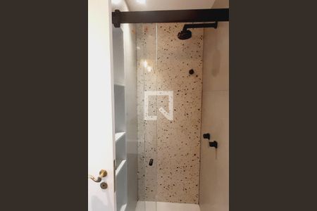 Apartamento à venda com 66m², 2 quartos e 1 vaga Apartamento à venda com 66m², 2 quartos e 1 vagaBanheiro da Suíte