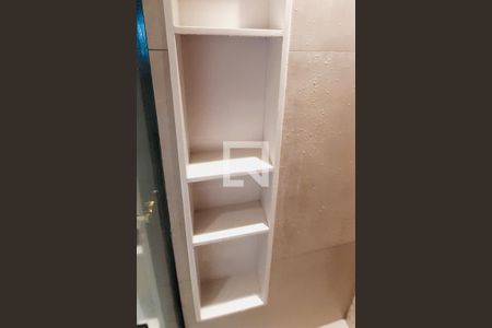 Apartamento à venda com 66m², 2 quartos e 1 vaga Apartamento à venda com 66m², 2 quartos e 1 vagaBanheiro da Suíte