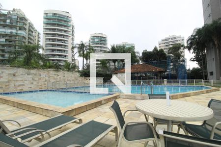 Apartamento à venda com 66m², 2 quartos e 1 vaga Apartamento à venda com 66m², 2 quartos e 1 vagaAcademia