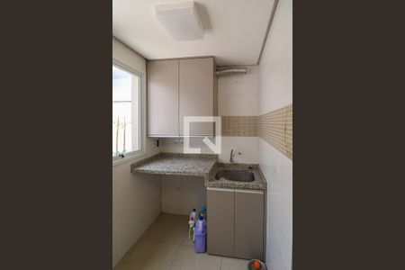 Casa à venda com 132m², 3 quartos e 1 vaga Casa à venda com 132m², 3 quartos e 1 vagaÁrea de Serviço