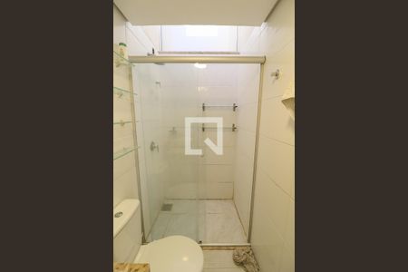 Casa à venda com 132m², 3 quartos e 1 vaga Casa à venda com 132m², 3 quartos e 1 vagaBanheiro da Suíte