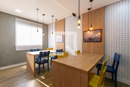 Apartamento à venda com 41m², 2 quartos e sem vagaÁrea comum