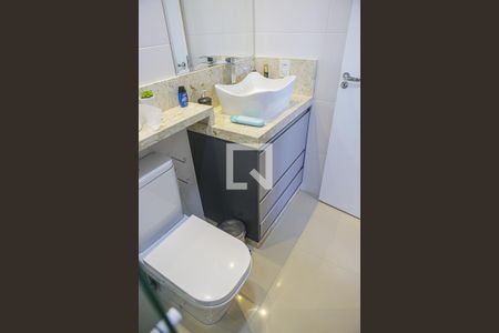 Apartamento à venda com 103m², 3 quartos e 2 vagasBanheiro da Suíte 3