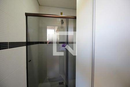Casa à venda com 477m², 3 quartos e 6 vagasBanheiro – Área de Estar