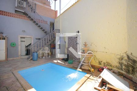 Casa à venda com 477m², 3 quartos e 6 vagasPiscina
