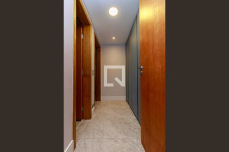 Corredor de apartamento para alugar com 2 quartos, 132m² em Vila Andrade, São Paulo