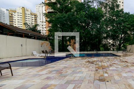 Apartamento à venda com 132m², 2 quartos e 3 vagasPiscina