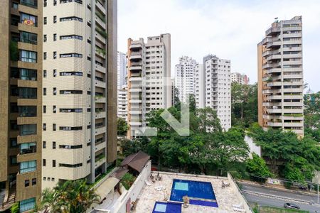 Apartamento à venda com 132m², 2 quartos e 3 vagasSuíte - Vista