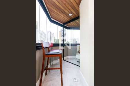 Apartamento à venda com 132m², 2 quartos e 3 vagasSala - Varanda