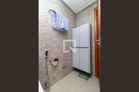 Apartamento à venda com 132m², 2 quartos e 3 vagasSuíte - Banheiro