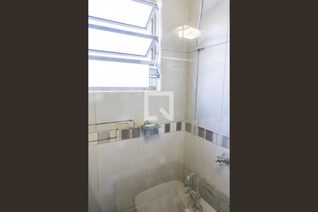 Apartamento para alugar com 62m², 2 quartos e 1 vaga Apartamento para alugar com 62m², 2 quartos e 1 vagaBanheiro da Suíte