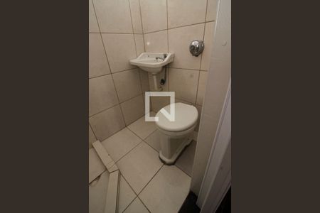 Banheiro de apartamento para alugar com 1 quarto, 25m² em Centro Histórico, Porto Alegre