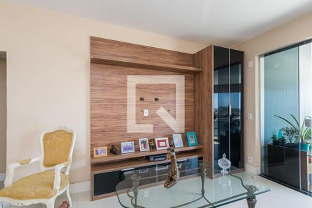 Sala - Rack e estante de apartamento à venda com 3 quartos, 120m² em Olaria, Rio de Janeiro