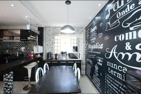 Apartamento para alugar com 260m², 3 quartos e 3 vagasCozinha