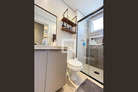 Apartamento à venda com 74m², 2 quartos e 2 vagasBanheiro da Suíte