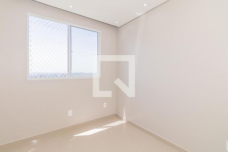 Quarto 2 de apartamento para alugar com 2 quartos, 43m² em Vila Santos, São Paulo