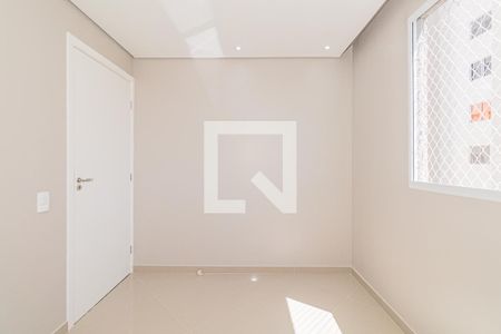 Quarto 1 de apartamento para alugar com 2 quartos, 43m² em Vila Santos, São Paulo