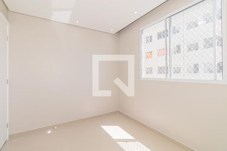 Quarto 1 de apartamento para alugar com 2 quartos, 43m² em Vila Santos, São Paulo