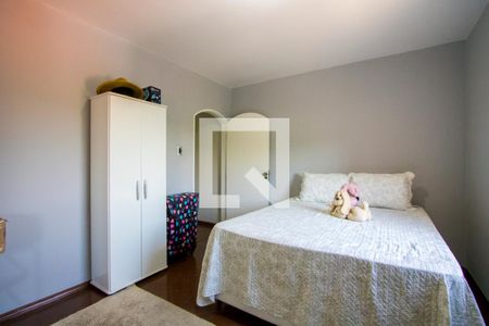 Casa à venda com 295m², 3 quartos e 3 vagasQuarto 2